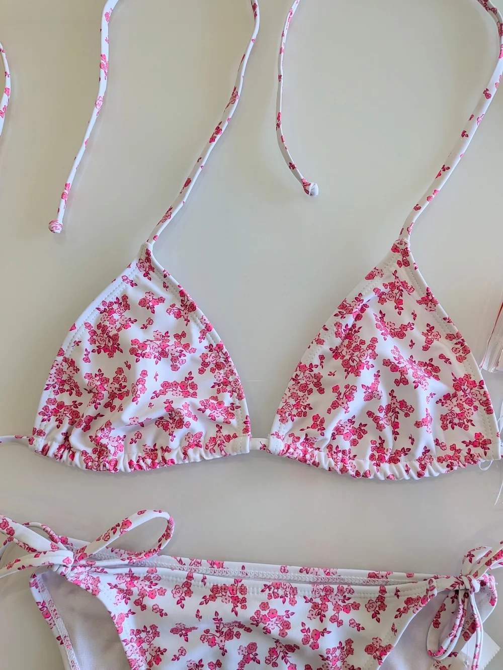 ​NWT 2 Piece Pink Floral Triangle Bikini Set Size Large with Headband Swimwear